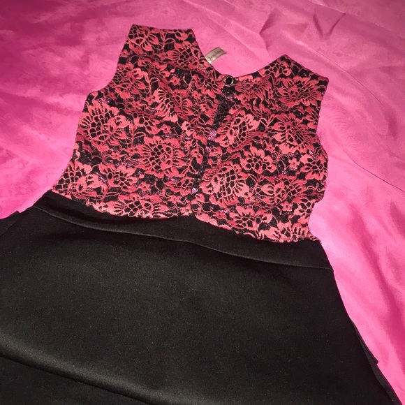 Dress - Picture 3 of 3